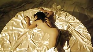 Видео с естествени цици със секси Аспен Ора и Криси Лин от оральный порно Team Skeet